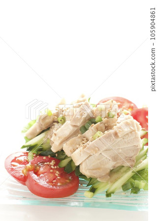 Banbanzi salad Banbanzi salad 105904861