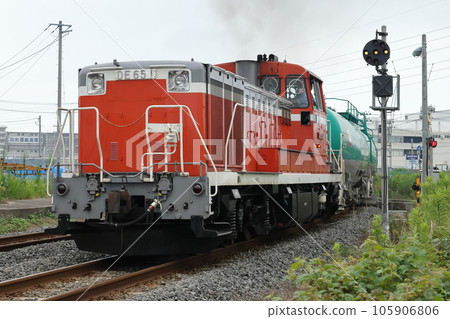 仙台臨海鐵道臨海本線DE65號1號機牽引油罐運輸列車 仙台臨海鐵道臨海本線DE65號1號機牽引油罐運輸列車 105906806