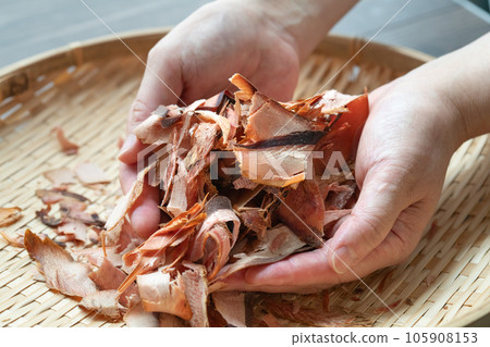 Katsuobushi Kezuribushi 接送 Katsuobushi Kezuribushi 接送 105908153