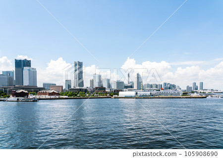 [神奈川縣] 夏日藍天蔓延的橫濱港未來（8月） 105908690