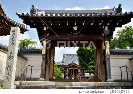 Taishakuji Temple (Sanmon) [Minoh City, Osaka Prefecture] 105910751