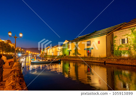 Otaru Canal Otaru Canal Cruise Dusk Gaslight 105913899