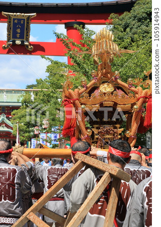 富岡八幡宮的神轎、江戶三大祭、水掛祭 105914943