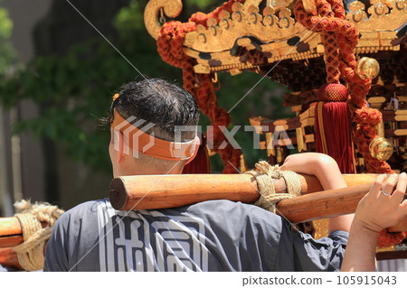 富岡八幡宮的神轎、江戶三大祭、水掛祭 105915043