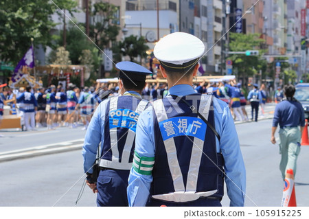 警衛護送神龕的隊伍 警衛護送神龕的隊伍 105915225