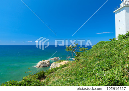 View of Cape Kasa in summer, Kaga City, Ishikawa Prefecture View of Cape Kasa in summer, Kaga City, Ishikawa Prefecture 105916837