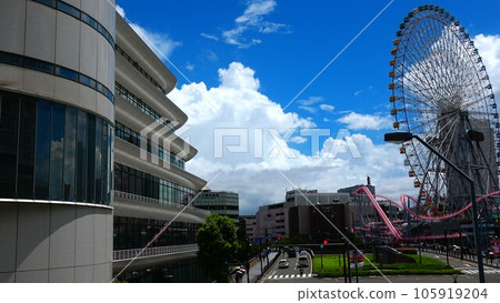 Cityscape of Minato Mirai White clouds in the blue sky Cityscape of Minato Mirai White clouds in the blue sky 105919204