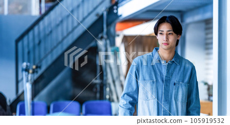 Men in jumpsuits, repair work. 105919532