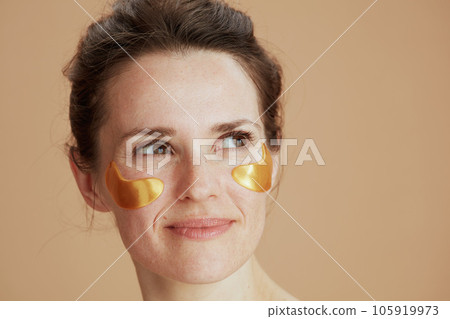 modern woman with eye patches 105919973