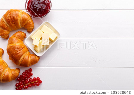 Traditional french croissant Traditional french croissant 105928648
