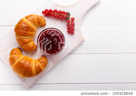 Traditional french croissant Traditional french croissant 105928649