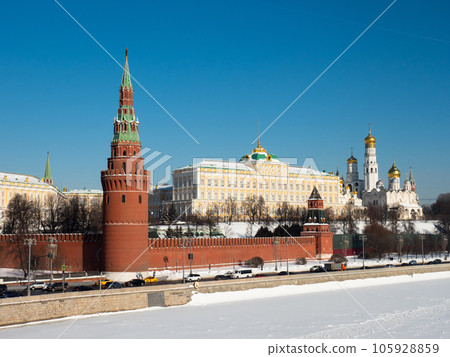 Daytime view of Moskow Kremlin Daytime view of Moskow Kremlin 105928859