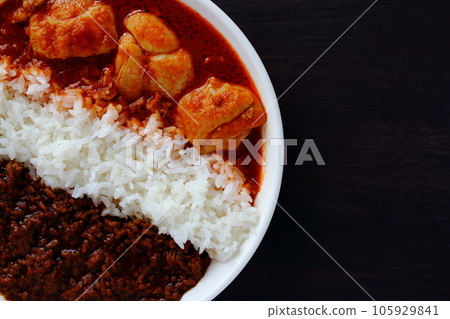 Aigake 咖哩配黃油雞肉咖哩和 keema 咖哩 Aigake 咖哩配黃油雞肉咖哩和 keema 咖哩 105929841