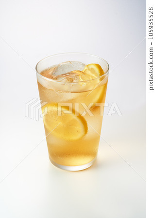 Highball and soda split　 105935528