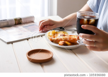 Breakfast 105936080