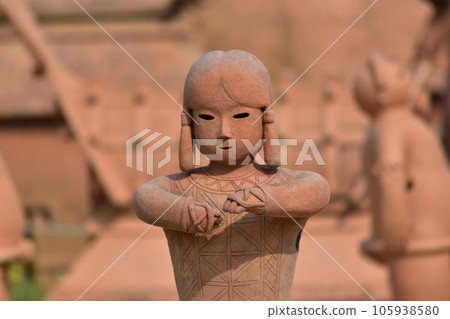 Haniwa from Imashirozuka Burial Mound in Takatsuki, Osaka Haniwa from Imashirozuka Burial Mound in Takatsuki, Osaka 105938580