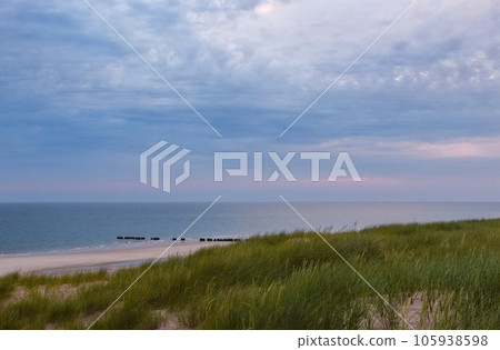 Landscape on Sylt island with North sea at sunset Landscape on Sylt island with North sea at sunset 105938598