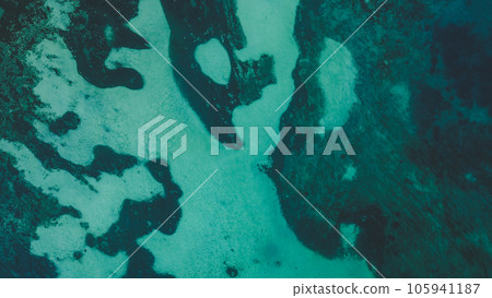Breathtaking aerial landscape of emerald sea in Mallorca, Spain. Top view 105941187