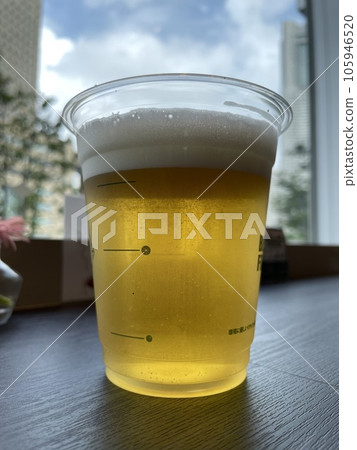 Draft beer 105946520
