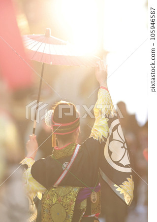 夜來穿著和服跳舞 夜來穿著和服跳舞 105946587