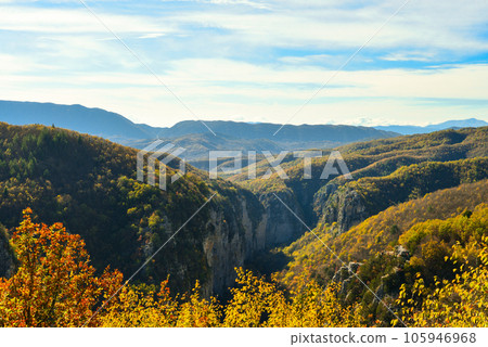 Vikos gorge view from Tymfi mountain 105946968