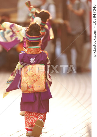 跳舞 Yosakoi 的孩子們 105947046