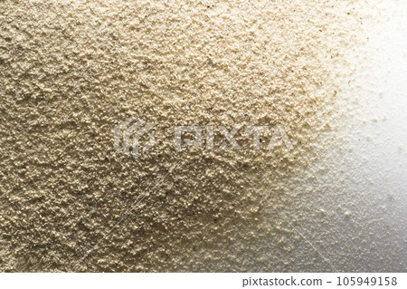 white pepper (spice) 105949158