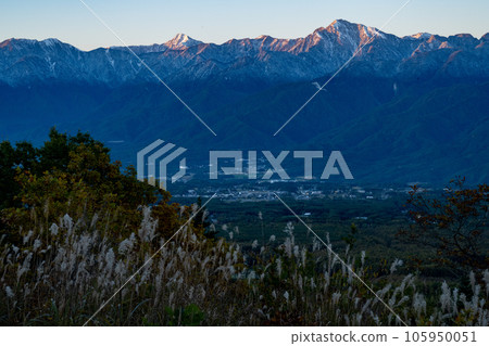 Mt. Yarigatake with remaining snow in late autumn Mt. Yarigatake with remaining snow in late autumn 105950051