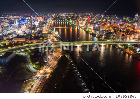 "Niigata Prefecture" Night view of Niigata city center and Shinano River 105952863