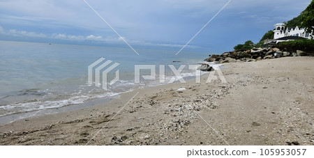 beach and sea in koh larn island, thailand beach and sea in koh larn island, thailand 105953057
