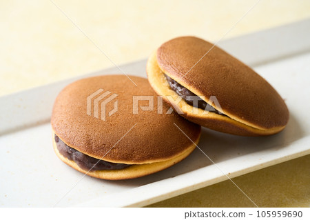 Dorayaki served on a plate 105959690