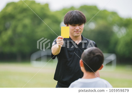 黃牌 足球 裁判員 105959879