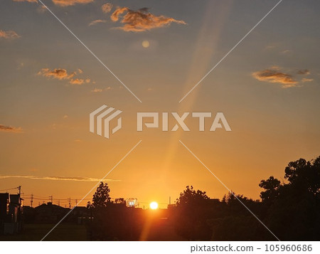 Setting sun Setting sun 105960686