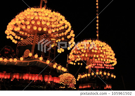 Makiwara boat full of lanterns at the Tsushima Tenno Festival evening festival 105961502