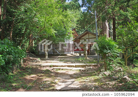 Precincts of old Takakura Shrine in Okagaki-cho, Onga-gun, Fukuoka Prefecture 105962094