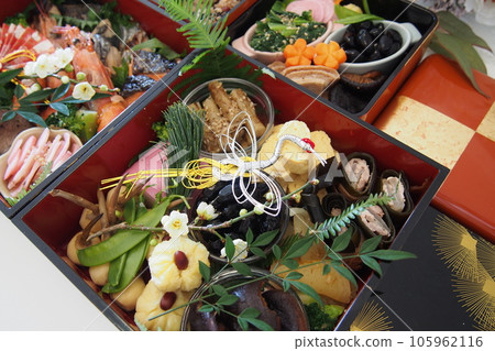 My wife's homemade home cooking, New Year's dishes, New Year's dishes, New Year's, family gatherings, homecoming, Japanese traditions, happy families 105962116