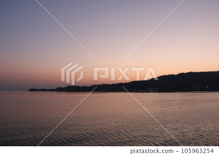 安藝宮島的日出 安藝宮島的日出 105963254