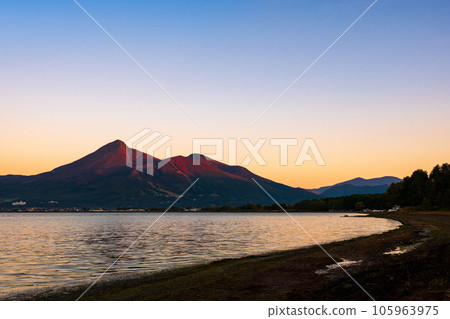 Bandai at dawn (from Tenjinhama) 105963975