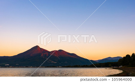 Bandai at dawn (from Tenjinhama) 105964000