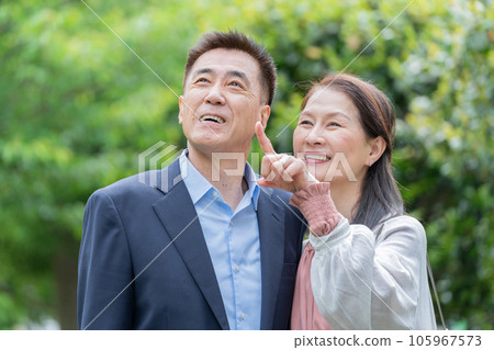 Fresh green and senior couple Fresh green and senior couple 105967573