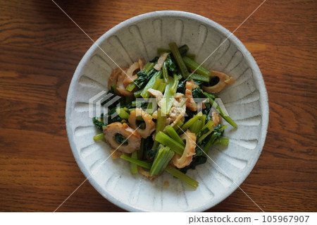 Boiled Japanese mustard spinach for dinner Boiled Japanese mustard spinach for dinner 105967907