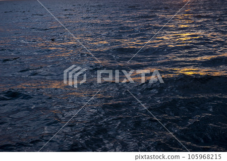 傍晚的海邊科斯莫 傍晚的海邊科斯莫 105968215
