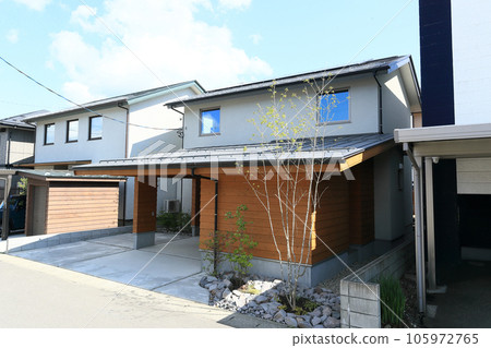 新房子裡的時尚車庫 新房子裡的時尚車庫 105972765