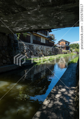 滋賀縣近江八幡市八幡堀的夏季風景 105978017
