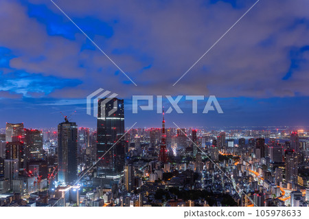 《東京》午夜、黎明前的東京城市風光 105978633
