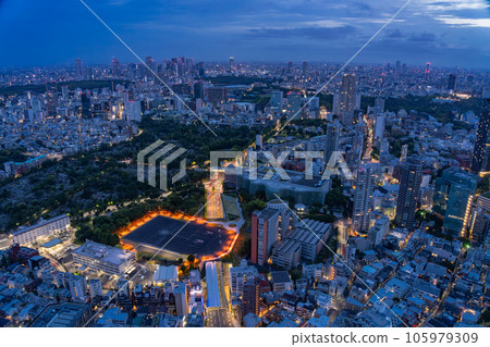 《東京》午夜、黎明前的東京城市風光 105979309