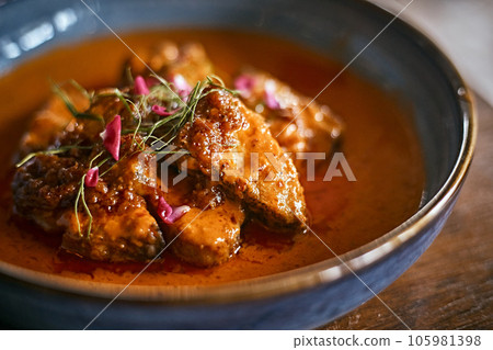 Fried Fish with Thai Red Curry Sauce 105981398