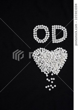 OD (overdose) characters drawn with a large amount of medicine (cough suppressant, tranquilizer, sleeping pill, sleeping pill) OD (overdose) characters drawn with a large amount of medicine (cough suppressant, tranquilizer, sleeping pill, sleeping pill) 105983894