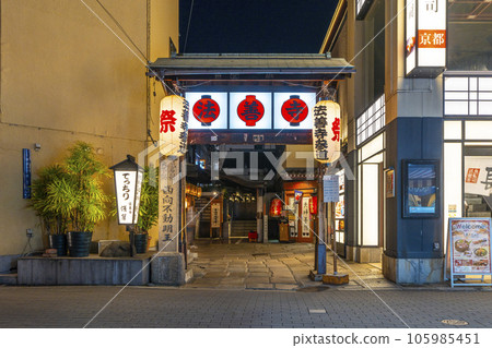 Osaka, Hozenji Temple at night, Mizukake Fudoson Osaka, Hozenji Temple at night, Mizukake Fudoson 105985451