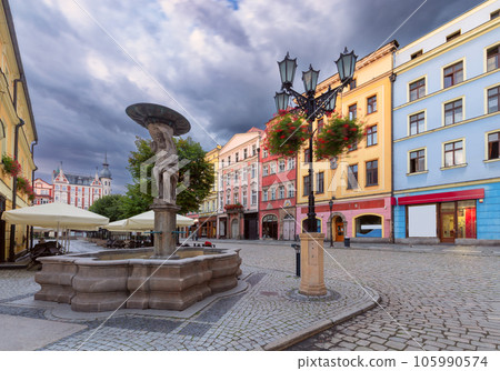 Swidnica. Market Square and Neptune Fountain at dawn. 105990574